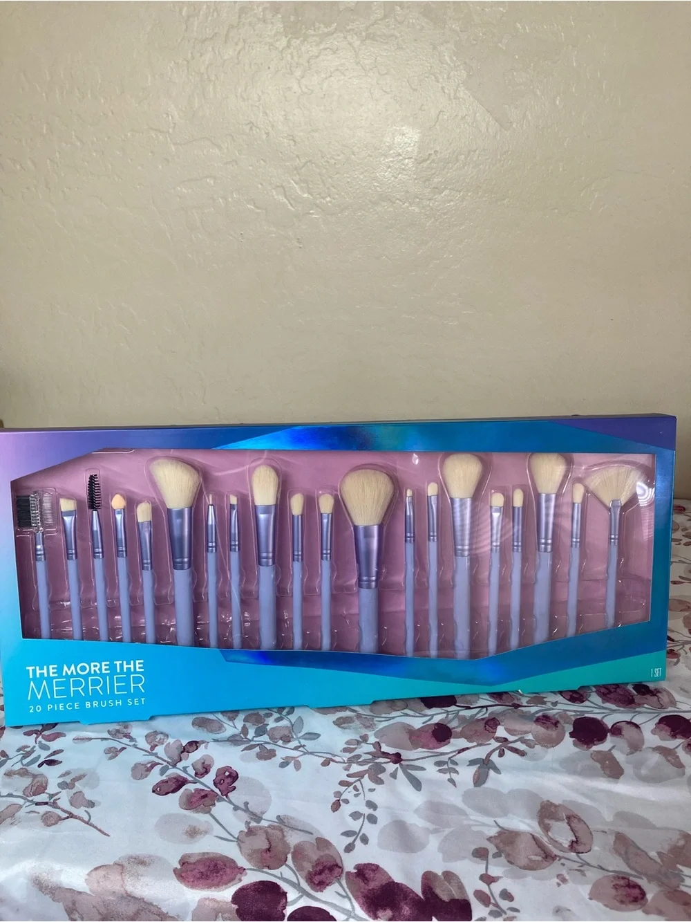 20-Piece Makeup Brush Set with Lavender Handles
